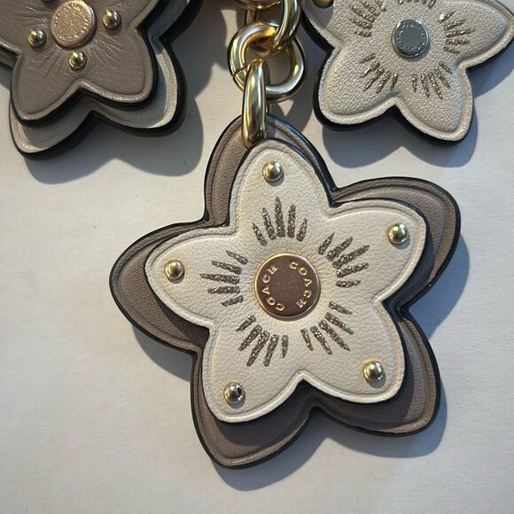 COACH Tearose Leather Keychsin - Picture 3 of 6